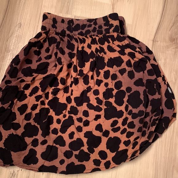 Vans leopard 🐆 print shorts medium - Picture 14 of 14
